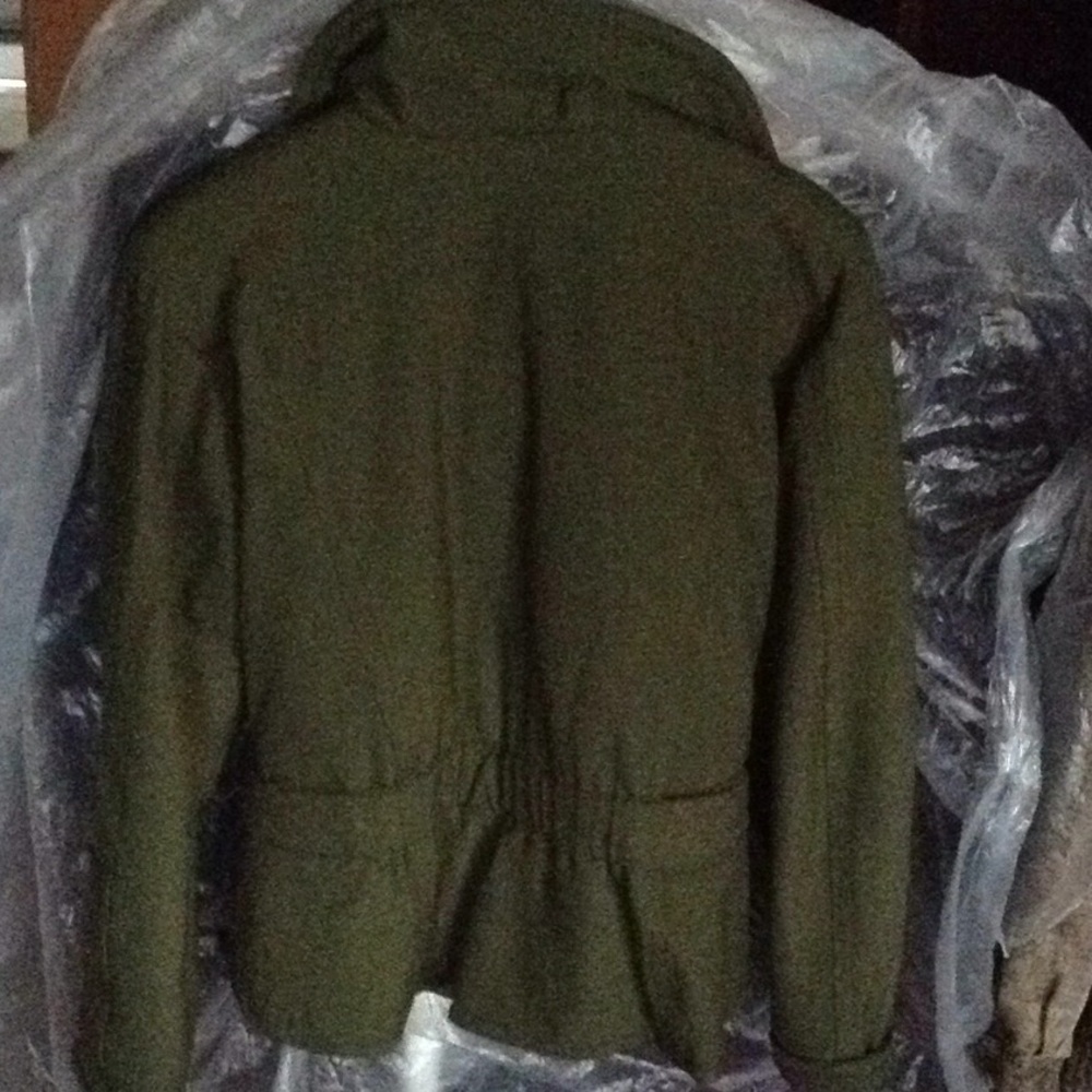Skea Jacket - image 2